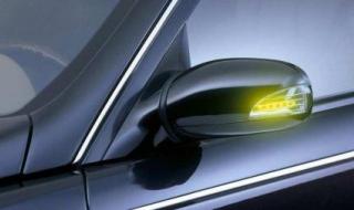 形容撞车的声音 两个男孩子开车声音