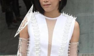 张芸京为什么有男生的音 张芸京是男的女的