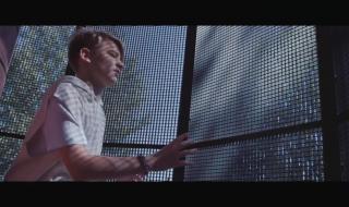 chandelier讲述什么 chandelier